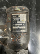 Válvula de alivio de presión Henry Technologies 5601 (1/2" FPT x 1" FPT)