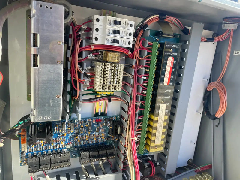 Mycom 160VLD Rotary Screw Compressor Package (Mycom 160VLD, 200 HP 230/460 V, Micro Control Panel)