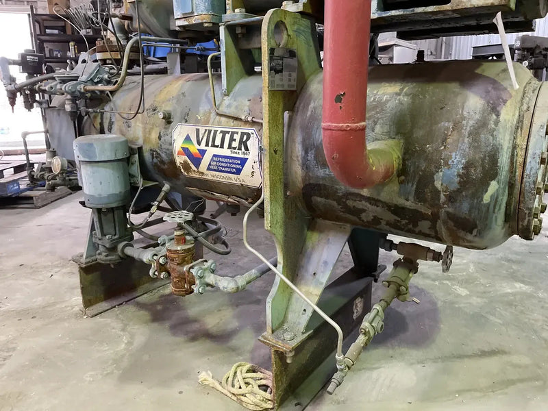 Vilter Rotary Screw Compressor Package (Vilter VSR221, 125 HP 230/460 V, Vilter Micro Control Panel)