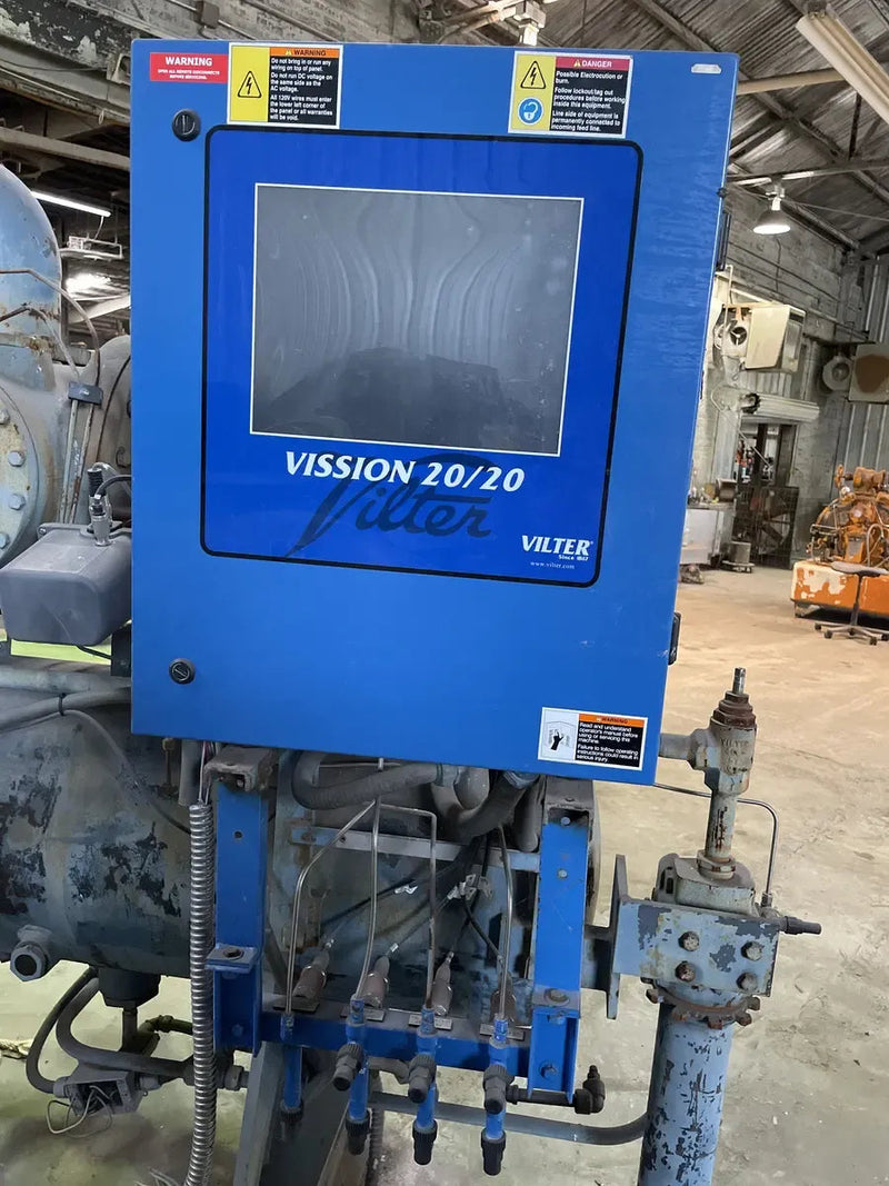 Vilter Rotary Screw Compressor Package (Vilter VSR221, 125 HP 230/460 V, Vilter Micro Control Panel)