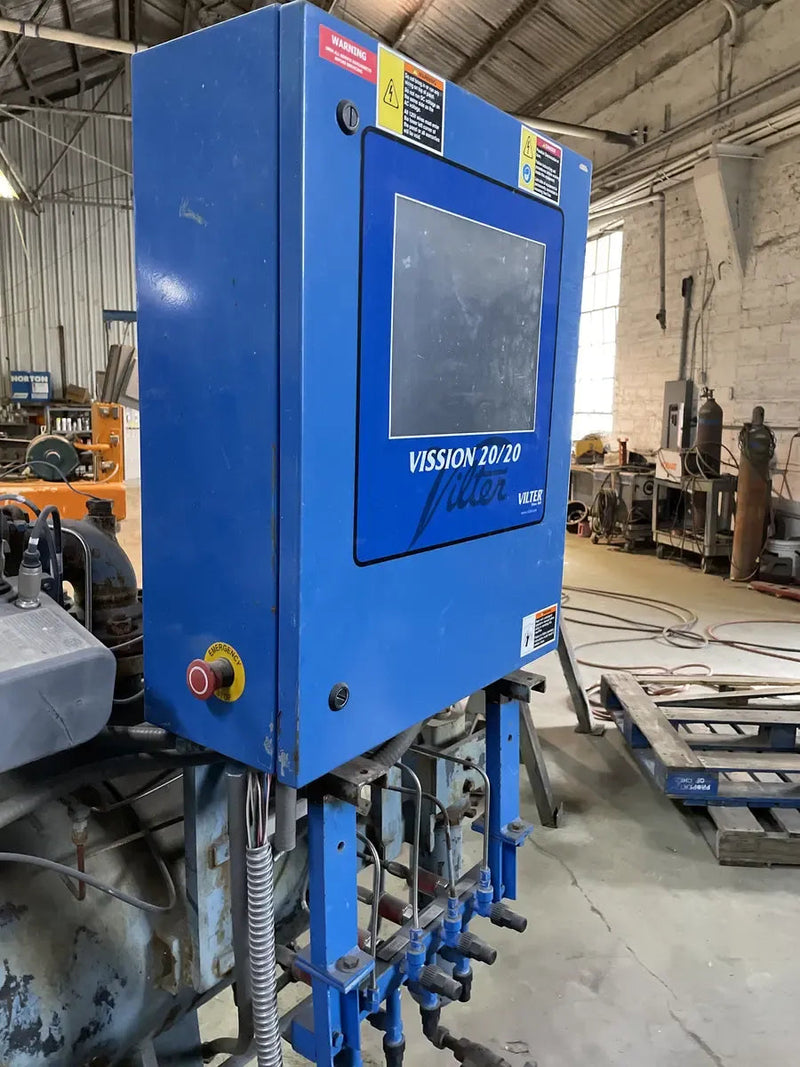 Vilter Rotary Screw Compressor Package (Vilter VSR221, 125 HP 230/460 V, Vilter Micro Control Panel)