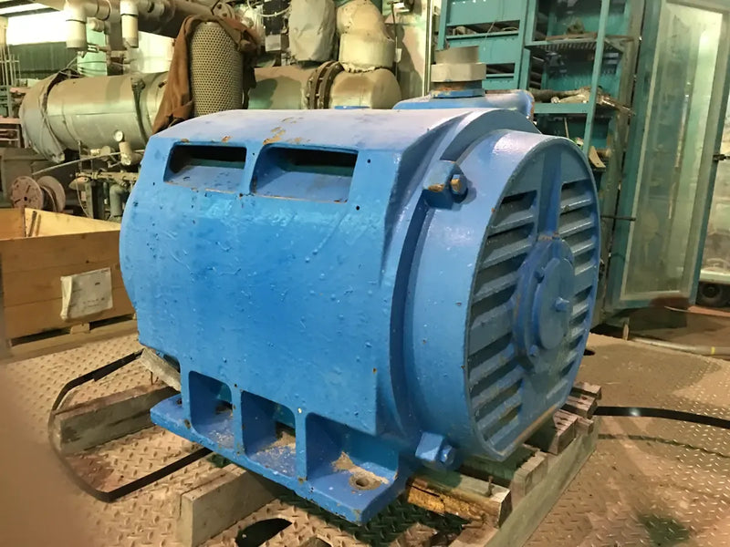 Toshiba 1248402-02-WT Motor (300 HP, 3570 RPM, 460 V)