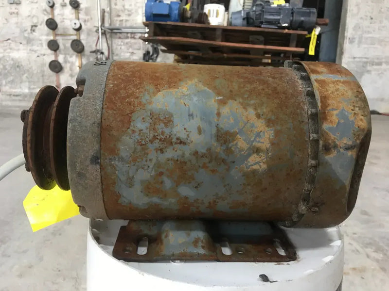 Dayton 3N427 Motor (44259 HP, 1140/950 RPM, 208-220/440 V)