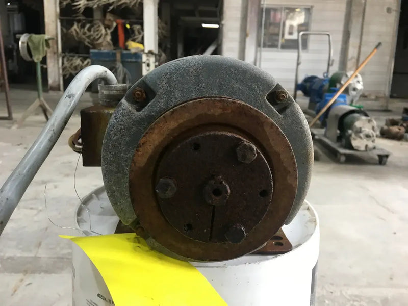 Dayton 3N427 Motor (44259 HP, 1140/950 RPM, 208-220/440 V)