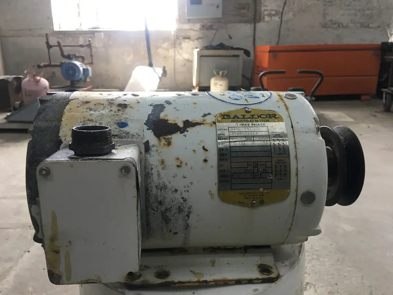Baldor WDM3554T Motor (1 1/2 HP, 1725 RPM, 208-230/460 V)