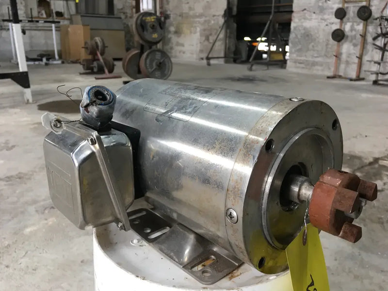 Motor Weg Shark 7512EP3ESS56C (0,75 CV, 1155 RPM, 206-230/460 V)