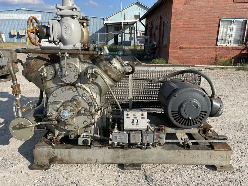 Paquete de compresor alternativo Mycom N4B de 4 cilindros (75 HP 230/460 V, accionado por correa)