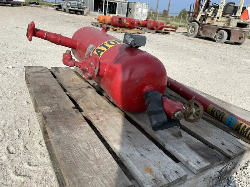 Seattle Refrigeration Inc Vertical Oil Separator (10in X 35in. 12 Gallons)
