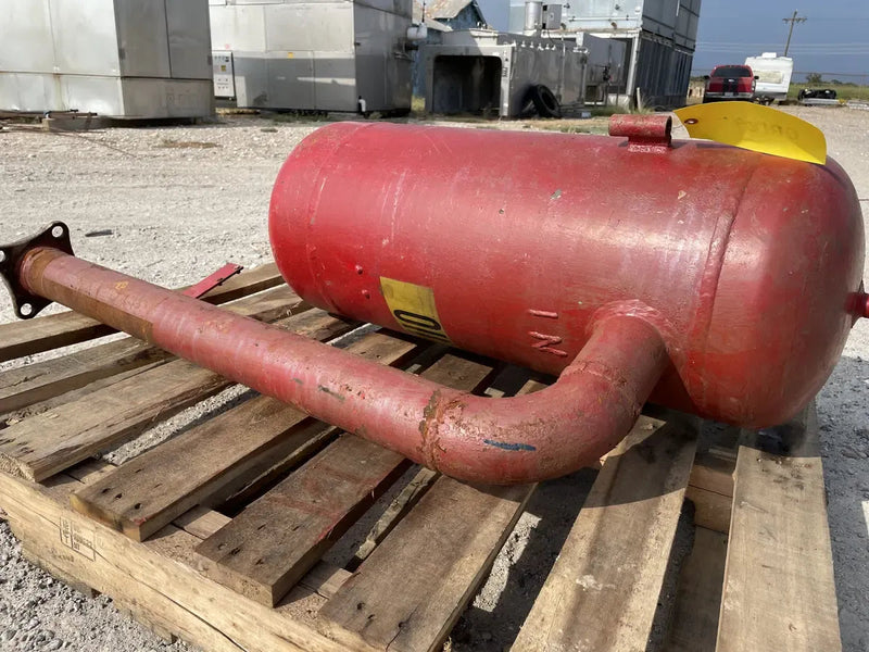 Seattle Refrigeration Inc Vertical Oil Separator (13in X 35in. 24 Gallons)
