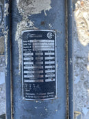 Recirculador vertical de amoníaco para fabricantes y servicios industriales (34 pulgadas x 139 pulgadas, 540 galones, 2 bombas).