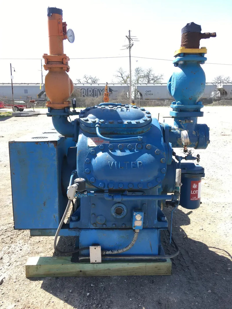 Vilter 448 8-Cylinder Reciprocating Compressor Package (100 HP 230/460 V, Belt Driven)