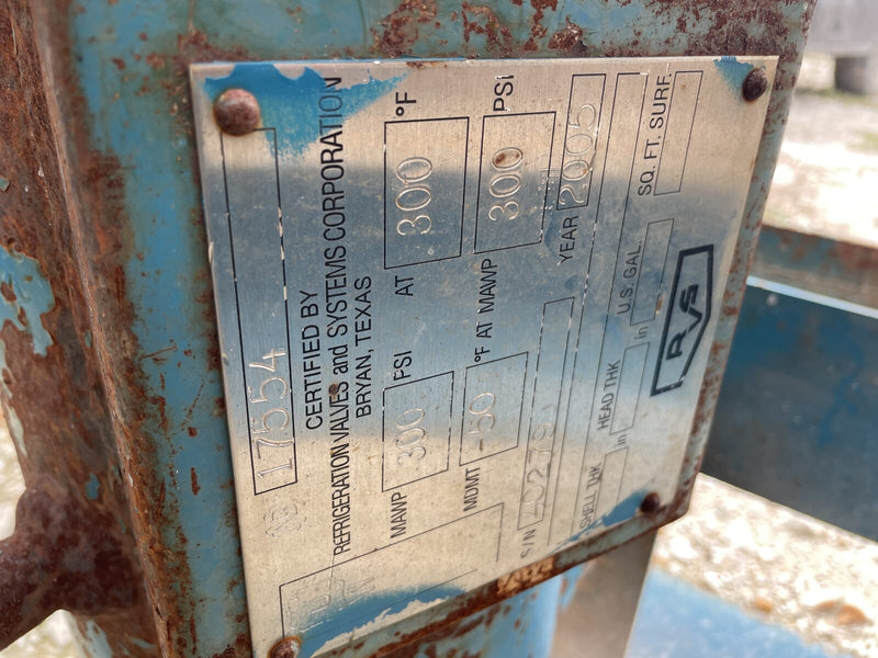 Recirculador de amoníaco vertical RVS (42 pulg. x 144 pulg., 1031 galones. (2) bombas de 3,4 HP.)