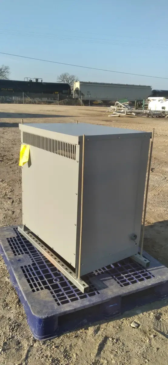 Transformador General Electric (75 KVA, 3 Ph, 480/208 Volts)