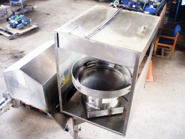 Pearl Packaging / Eastern Machine Bottle Capper with Vibratory Feeder Pearl Packaging / Eastern Machine 
