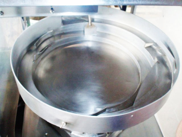 Pearl Packaging / Eastern Machine Bottle Capper with Vibratory Feeder Pearl Packaging / Eastern Machine 
