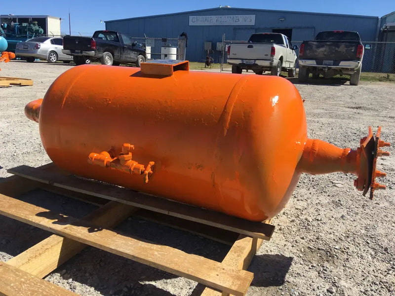 Vilter 93410F Horizontal Oil Separator (15in X 30 in. 20 Gallons)