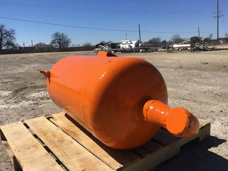 Vilter 93410F Horizontal Oil Separator (15in X 30 in. 20 Gallons)