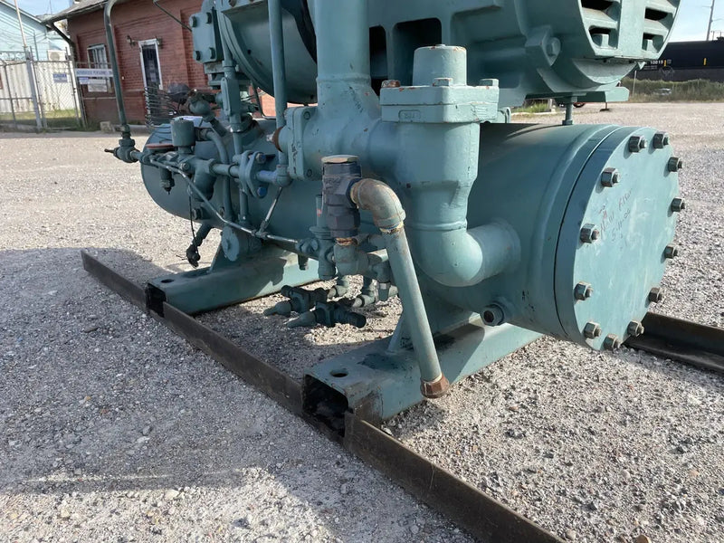 Paquete de compresor de tornillo rotativo Frick RXF-50 (Frick XJF120S, 150 HP 230/460 V, panel de control Frick Micro)