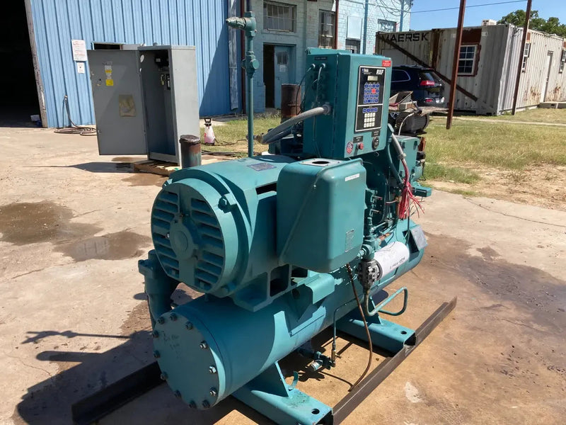 Paquete de compresor de tornillo rotativo Frick RXF-50 (Frick XJF120S, 150 HP 230/460 V, panel de control Frick Micro)