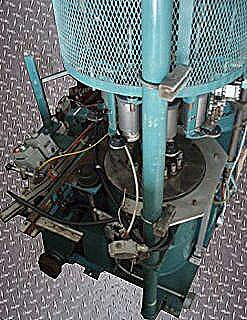 Pneumatic Scale Corporation 8-Head Capper with Rotating Cap Sorter Pneumatic Scale Corporation 