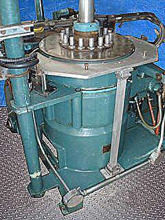Pneumatic Scale Corporation 8-Head Capper with Rotating Cap Sorter Pneumatic Scale Corporation 