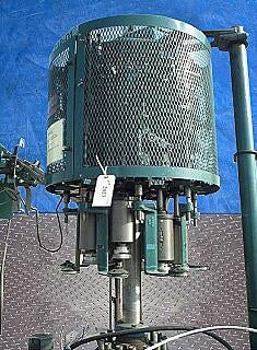 Pneumatic Scale Corporation 8-Head Capper with Rotating Cap Sorter Pneumatic Scale Corporation 