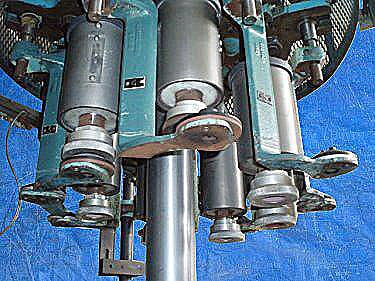 Pneumatic Scale Corporation 8-Head Capper with Rotating Cap Sorter Pneumatic Scale Corporation 