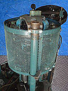 Pneumatic Scale Corporation 8-Head Capper with Rotating Cap Sorter Pneumatic Scale Corporation 