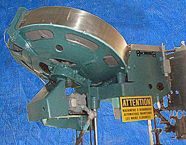 Pneumatic Scale Corporation 8-Head Capper with Rotating Cap Sorter Pneumatic Scale Corporation 