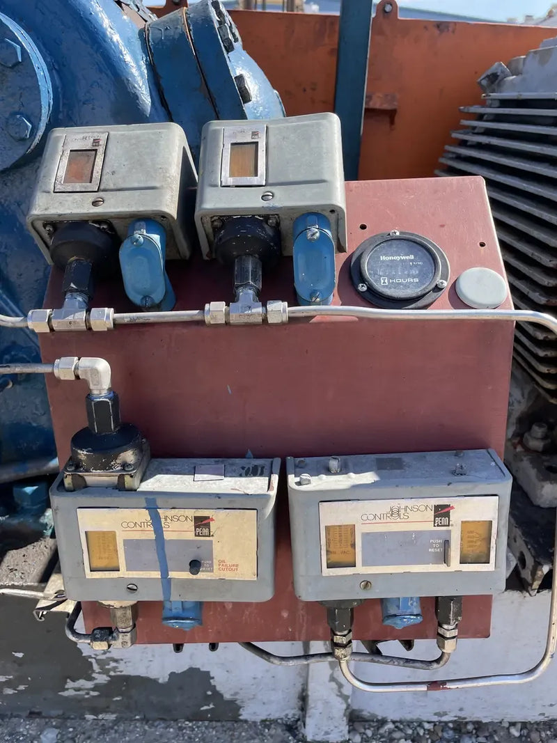 Vilter 448 8-Cylinder Reciprocating Compressor Package (100 HP 460 V, Belt Driven)