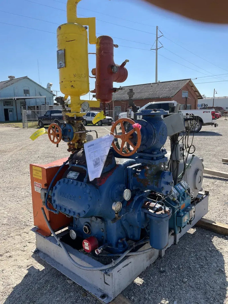 Vilter 448 8-Cylinder Reciprocating Compressor Package (100 HP 208-220/440 V, Belt Driven)