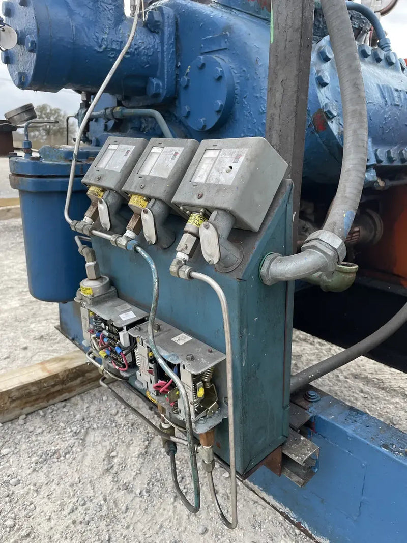 Vilter 448 8-Cylinder Reciprocating Compressor Package (100 HP 230/460 V, Belt Driven)
