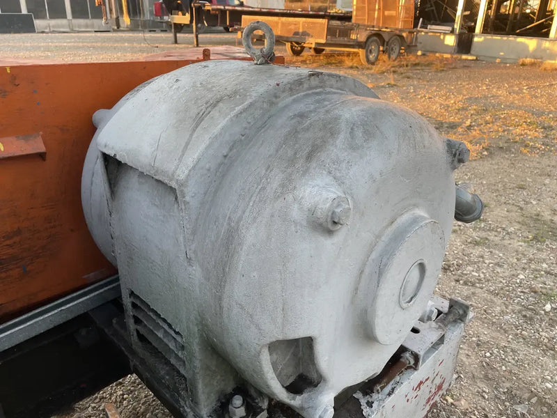 Vilter 448 8-Cylinder Reciprocating Compressor Package (100 HP 108-220/440 V, Belt Driven)
