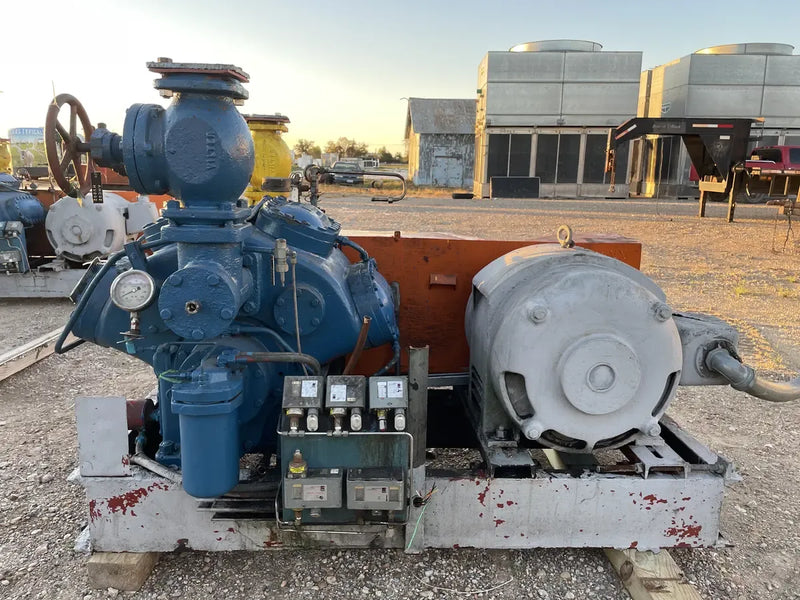 Vilter 448 8-Cylinder Reciprocating Compressor Package (100 HP 108-220/440 V, Belt Driven)