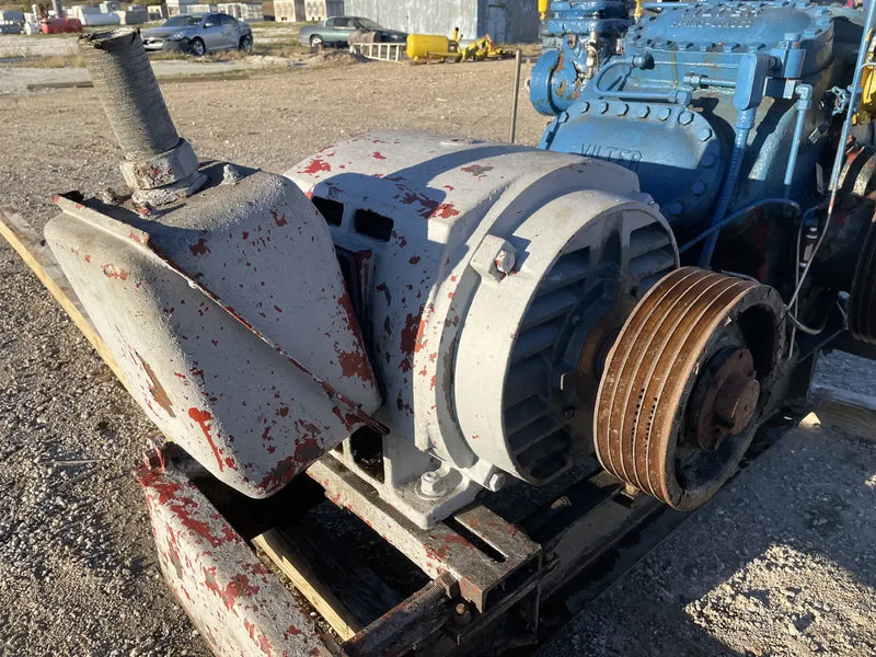 Vilter 448 8-Cylinder Reciprocating Compressor Package (100 HP 230/460 V, Belt Driven)