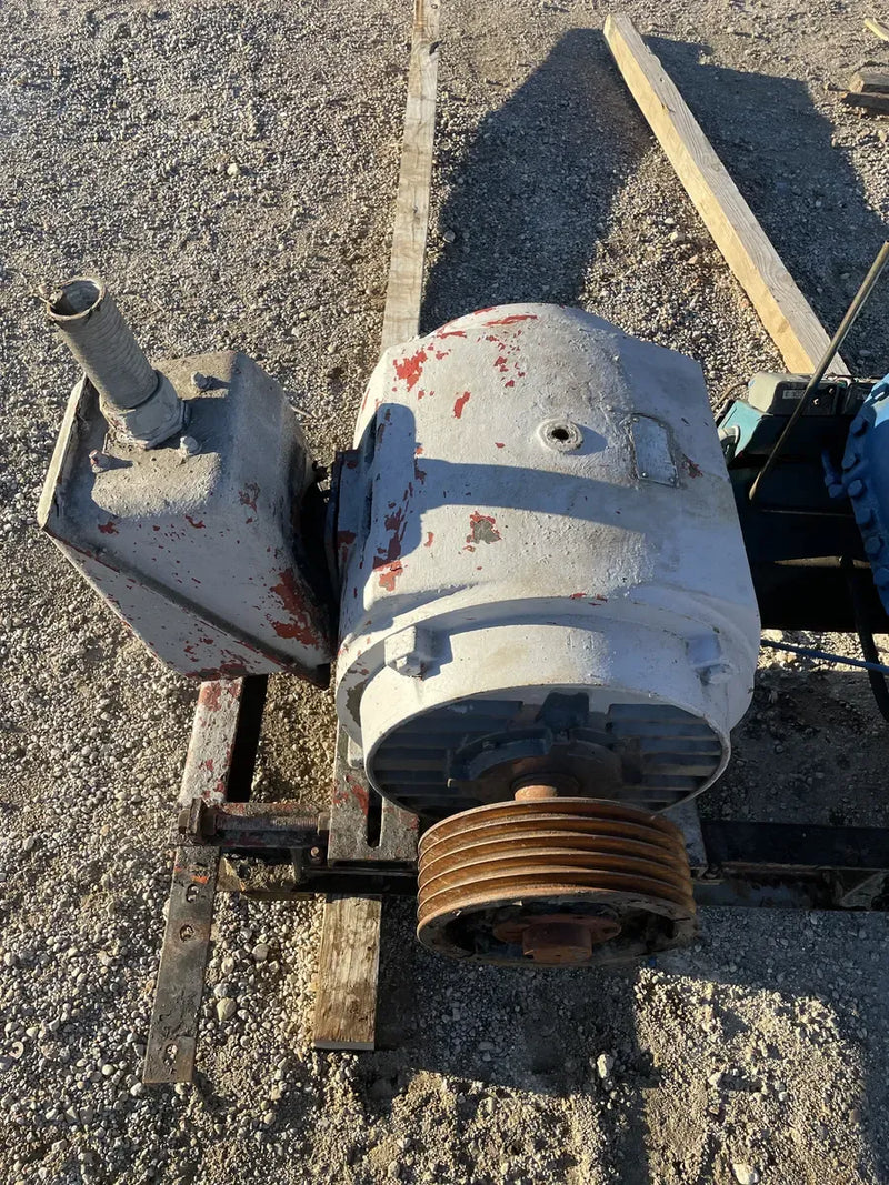 Vilter 448 8-Cylinder Reciprocating Compressor Package (100 HP 230/460 V, Belt Driven)