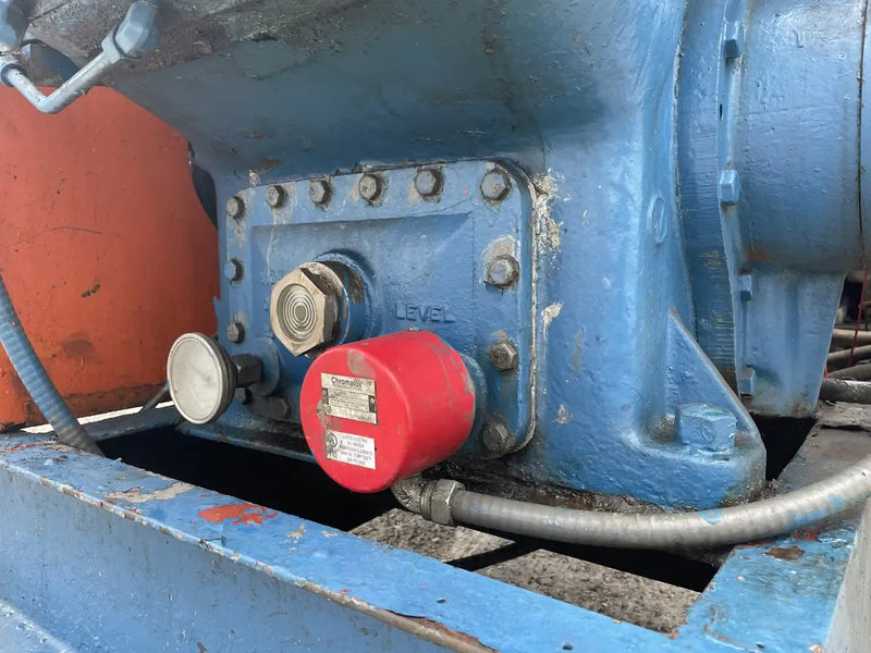 Vilter 438 8-Cylinder Reciprocating Compressor Package (100 HP 230/46 V, Belt Driven)
