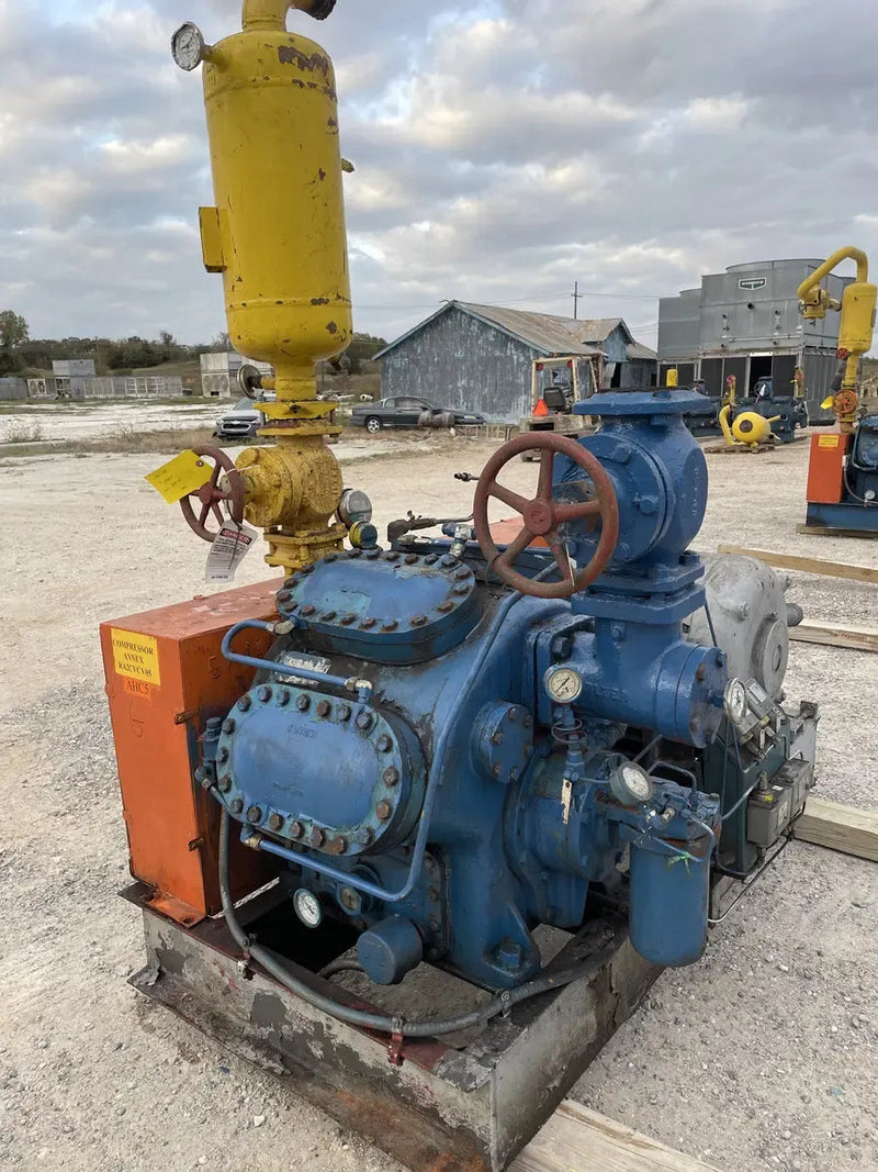 Vilter 448 8-Cylinder Reciprocating Compressor Package (100 HP 208-220/440 V, Belt Driven)