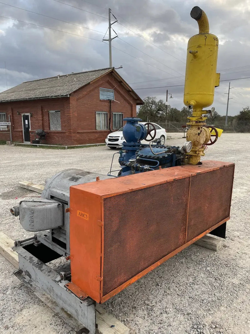 Vilter 448 8-Cylinder Reciprocating Compressor Package (100 HP 208-220/440 V, Belt Driven)