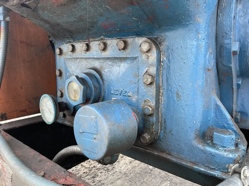 Vilter 448 8-Cylinder Reciprocating Compressor Package (100 HP 208-220/440 V, Belt Driven)