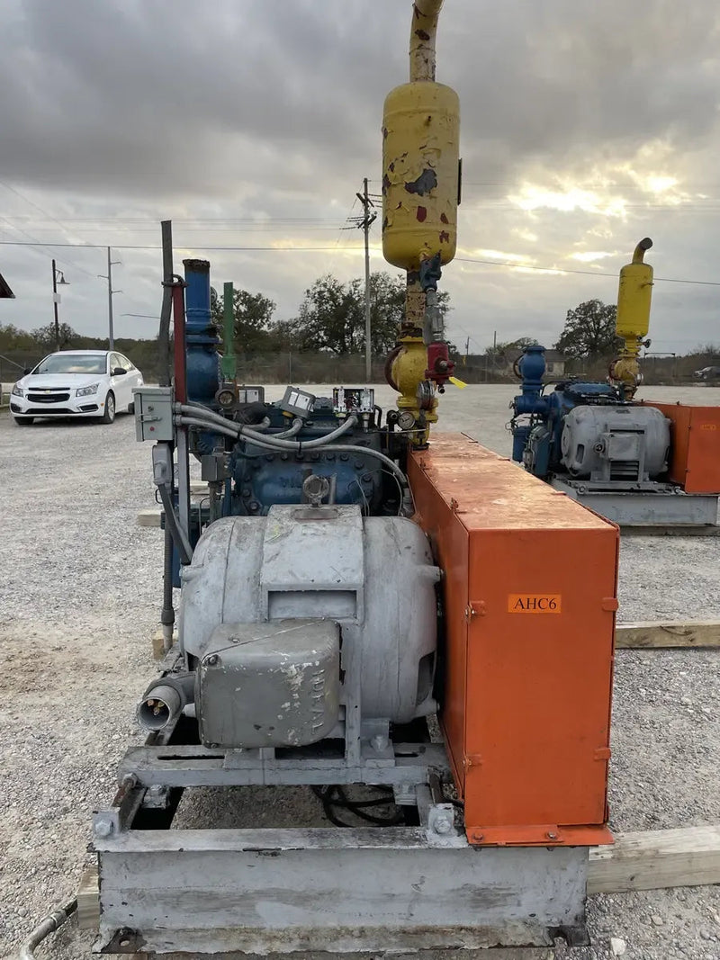 Vilter 446 6-Cylinder Reciprocating Compressor Package (60 HP 208-220/140 V, Belt Driven)
