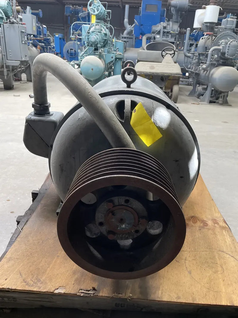 Motor de inducción polifásico ideal (150 HP, 1175 RPM, 440 V)