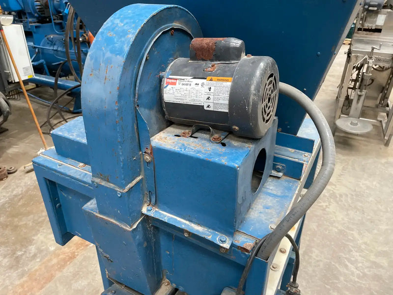 Top Loading Volumetric Ice Bagger