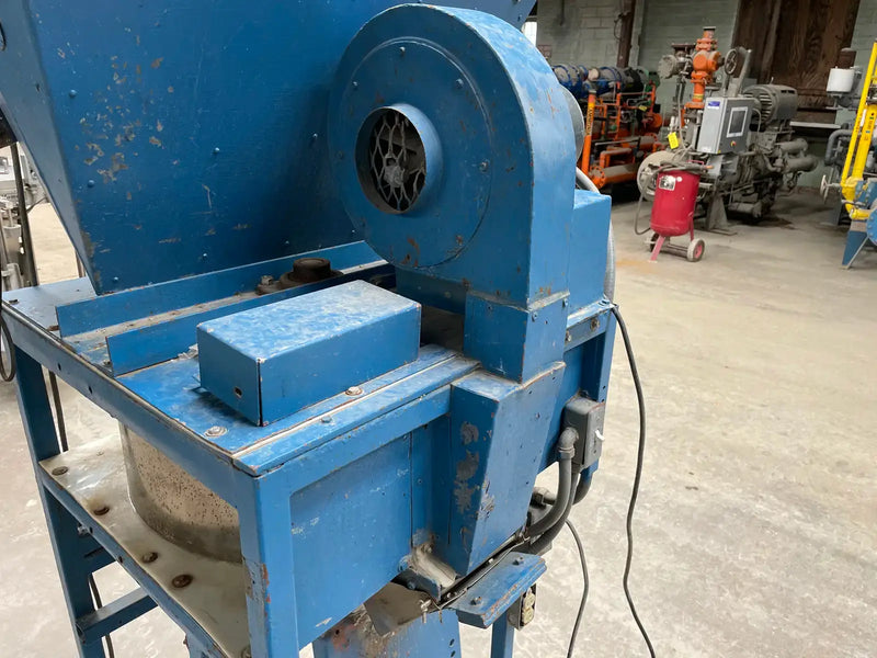 Top Loading Volumetric Ice Bagger