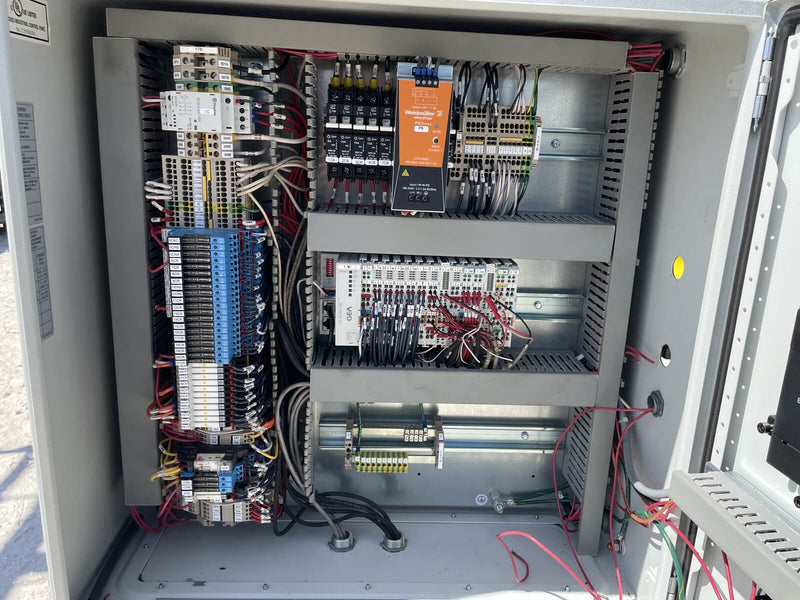 FES 100 Rotary Screw Compressor Package (Mycom 160SUD, 125 HP 230/460 V)
