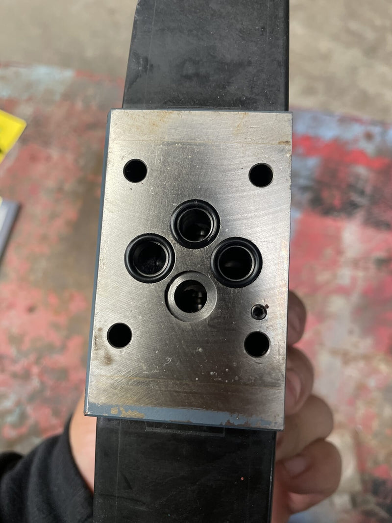 FES 370-012700-005 Válvula direccional (120/110 V, 10 vatios, 60/50 Hz)