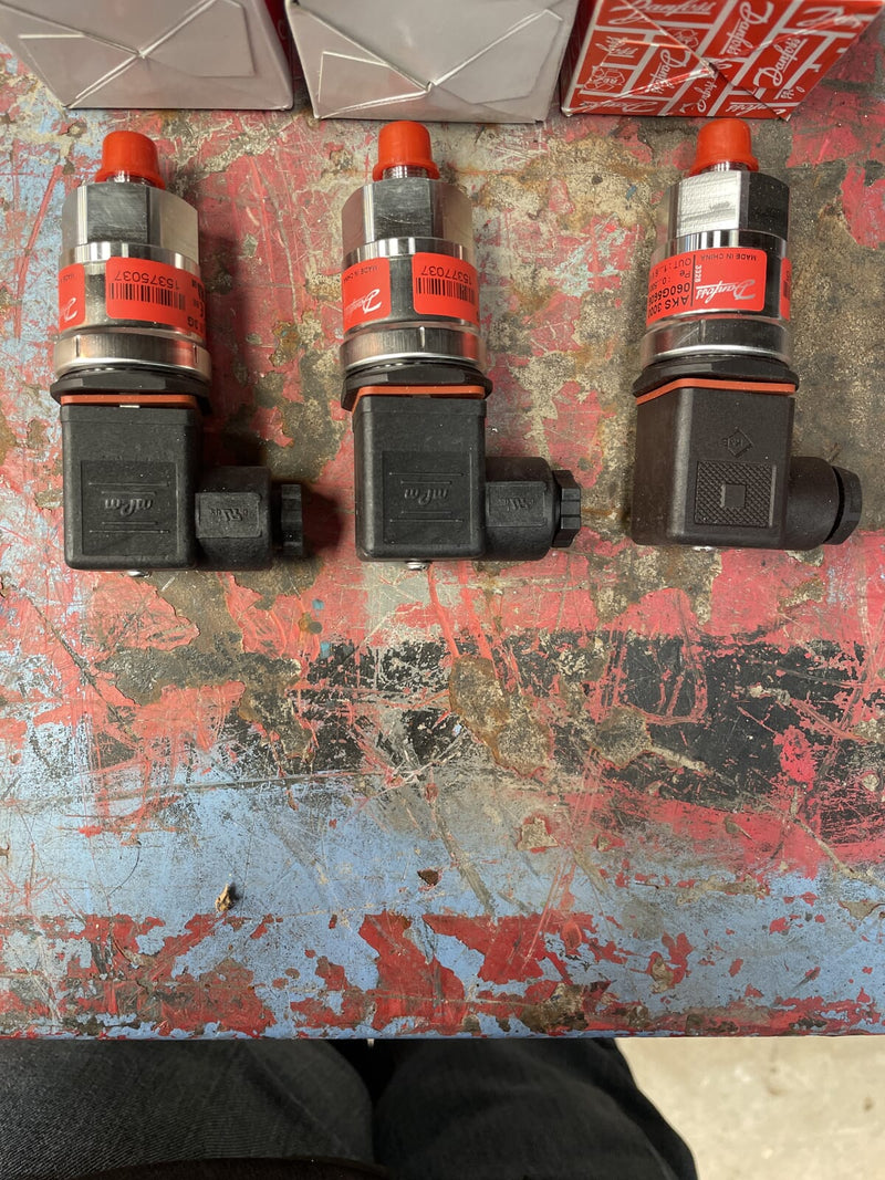 Danfoss 060G5606 Pressure Transmitter (AKS 3000)