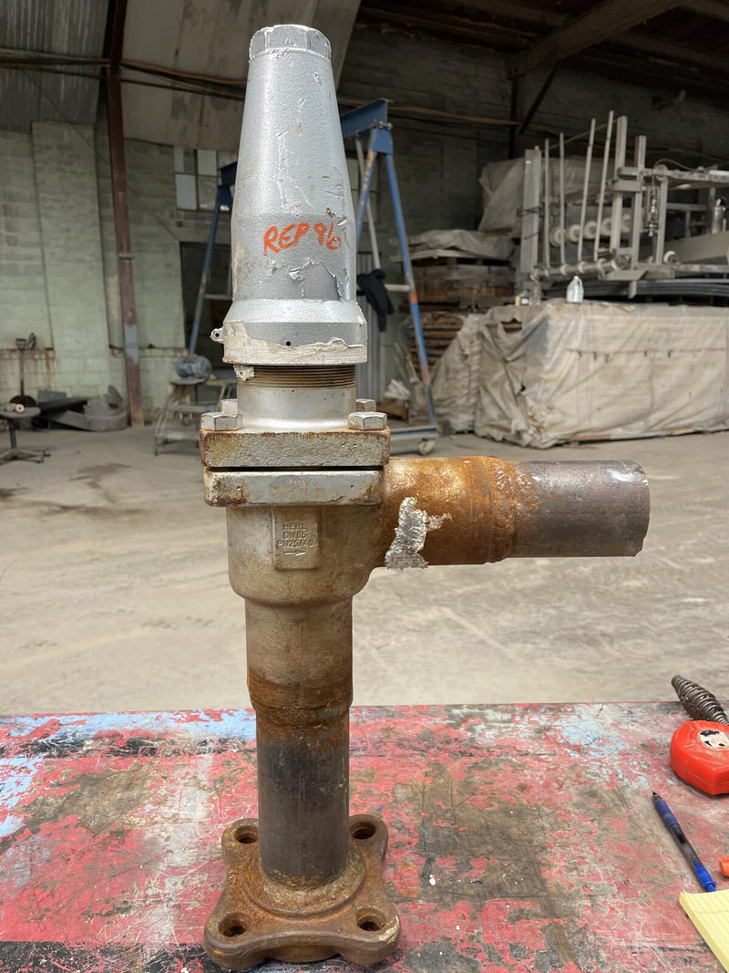 Parker HERL Series Refrigeration Angle Hand Shut Off Valve (65mm - 2 1/2")