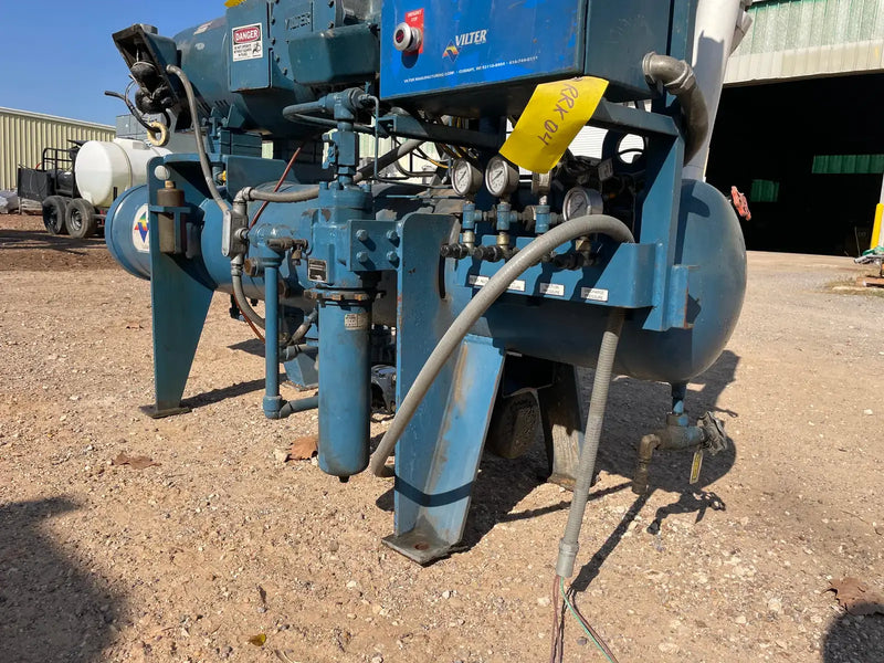 Vilter Rotary Screw Compressor Package (Vilter VSM361, 60 HP 230/460 V, Vilter Micro Control Panel)
