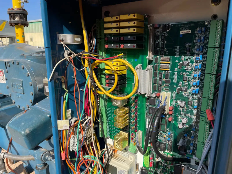 Vilter Rotary Screw Compressor Package (Vilter VSM361, 60 HP 230/460 V, Vilter Micro Control Panel)